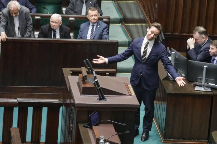 Ryszard Terlecki, Jarosław Kaczyński i Mariusz Błaszczak oraz Krzysztof Bosak.