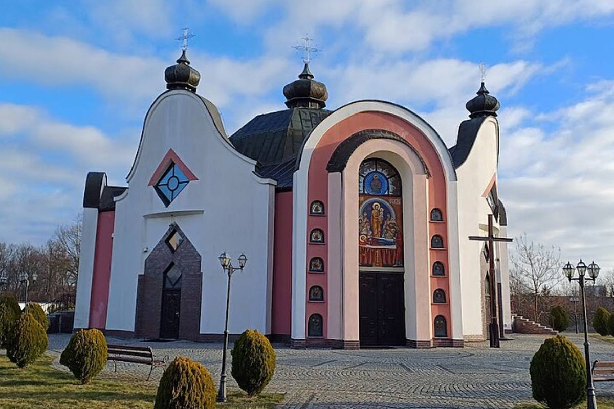 Profanacja w Legnicy. Biskupi piszą o „upokorzeniu chrześcijan i poróżnieniu (…) Polaków i Ukraińców”