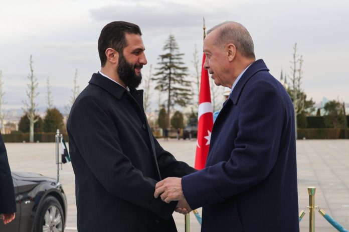 Ahmad asz-Szara oraz Recep Tayyip Erdoğan.