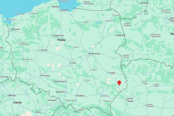 Miejscowość Majdan-Sielec, gdzie rozbił się niezidentyfikowany dron, zaznaczona na mapie Polski. Źródło: google maps