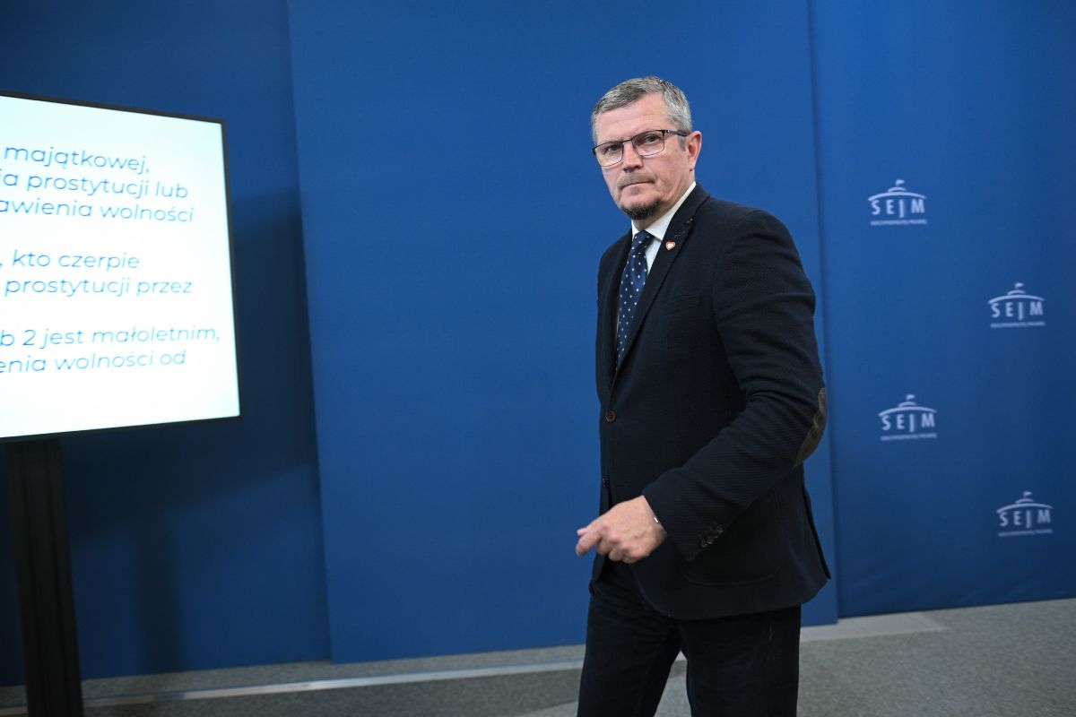 Międzynarodowa kompromitacja. Rząd Tuska okłamał cały świat w ONZ. Min. Bosacki gadał an-drony.