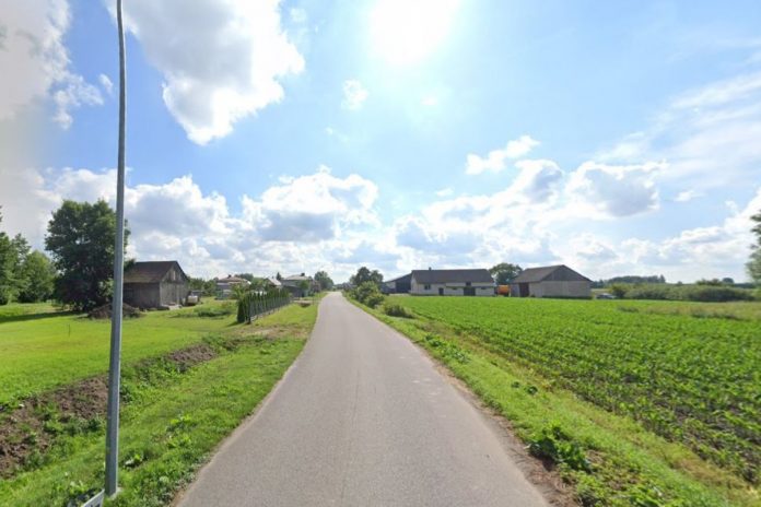 Widok na wieś Polatycze