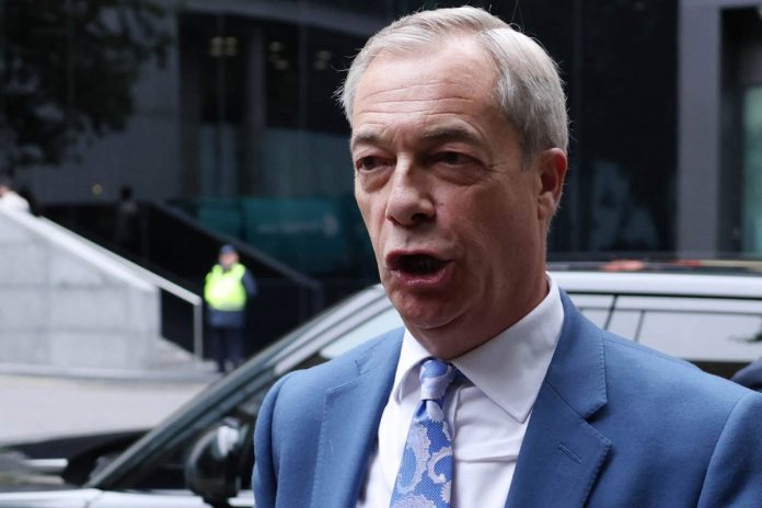 NCZAS.INFO | Nigel Farage. Foto: PAP/EPA