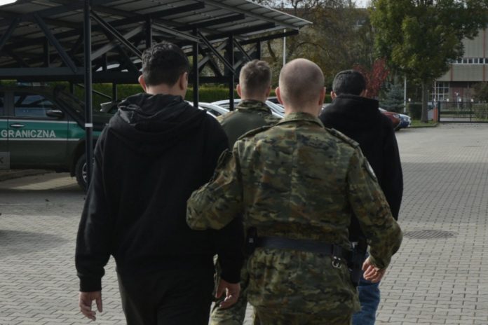 sg straz graniczna kolumbijczycy studenci