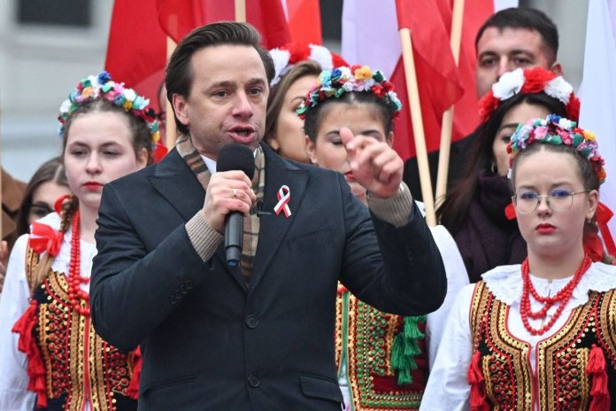 Krzysztof Bosak podczas Marszu Niepodległości 2025 r.