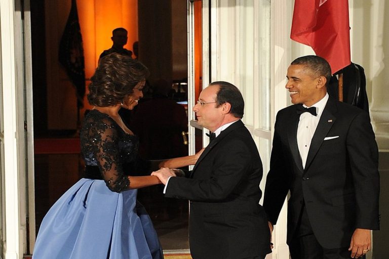 Algierczycy okradli dom prezydenta Francji