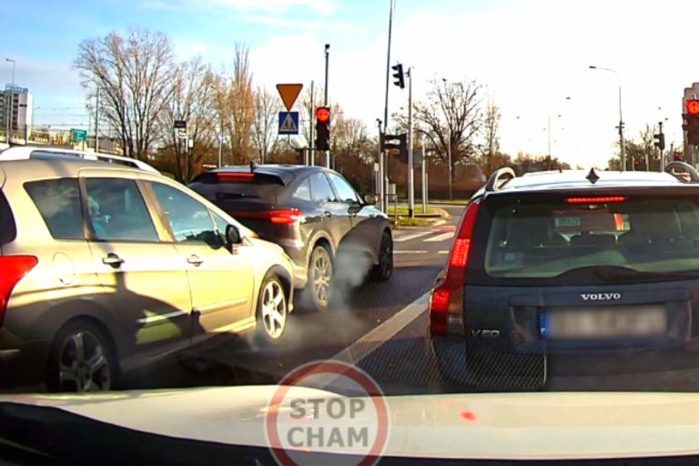 kolizja poznań czerwone światło