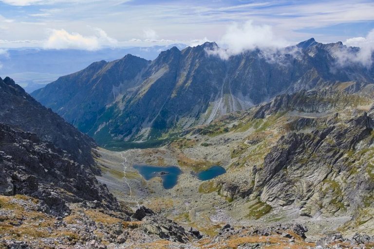 NCZAS.INFO | Tatry. Dolina Żabia Mięguszowiecka, widok spod Rysów. Zdjęcie ilustracyjne. Źródło: wikimedia/Adrian Tync