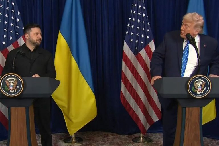 Zełenski i Trump po spotkaniu w Mar-a-Lago.