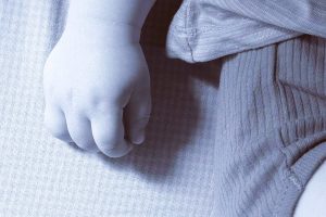 Dziecko, Trzylatka zagłodzona przez rodziców wegan.