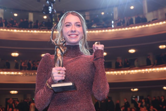 NCZAS.INFO | Warszawa, 10.01.2026. Klaudia Zwolińska, mistrzyni świata w kajakach została zwyciężczynią w Plebiscycie Przeglądu Sportowego na Najlepszego Sportowca Polski 2025 roku podczas Gali Mistrzów Sportu w Warszawie. Foto: PAP/Leszek Szymański