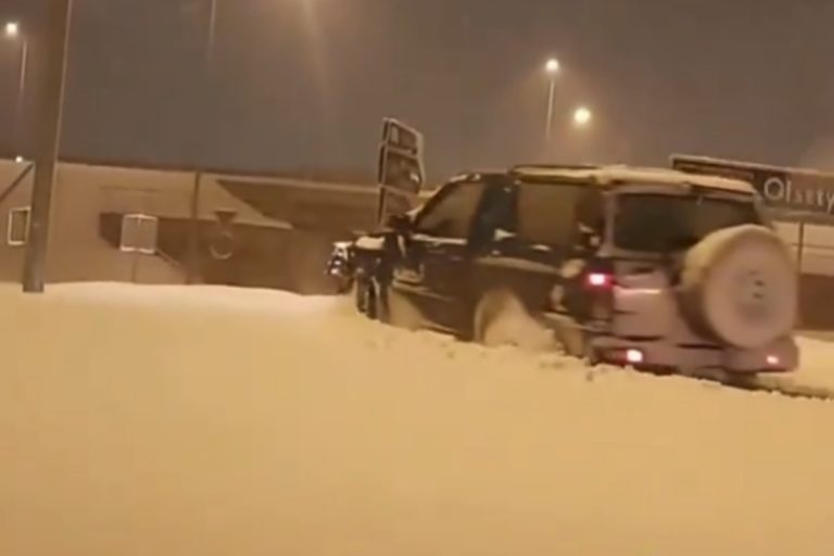 rondo snieg sniezyca