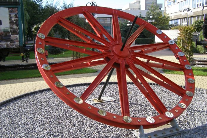 Zegar słoneczny wykonany przez Jastrzębską Spółkę Węglową.