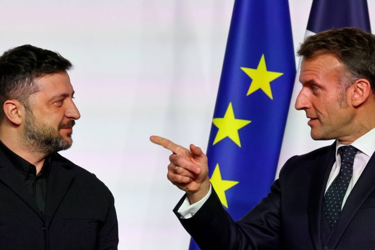 NCZAS.INFO | Prezydent Ukrainy Wołodymyr Zelenski i prezydent Francji Emmanuel Macron. Zdjęcie ilustracyjne. Źródło: PAP/EPA