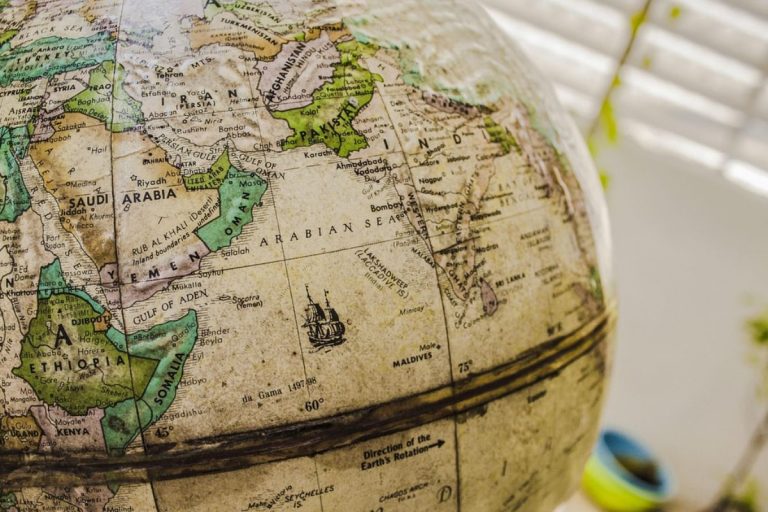 Globus z widocznym fragmentem Azji.