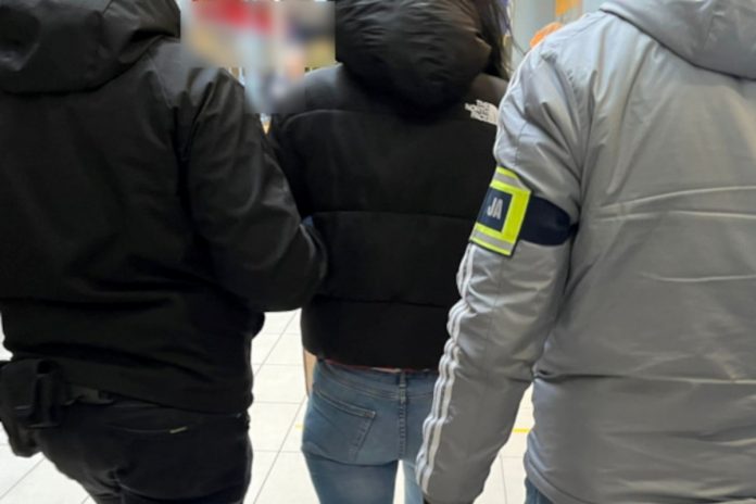 policja gwalcicielka