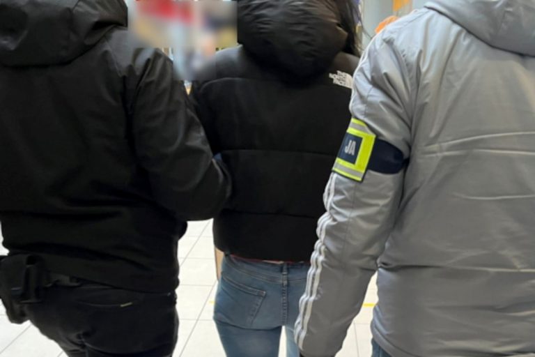 policja gwalcicielka