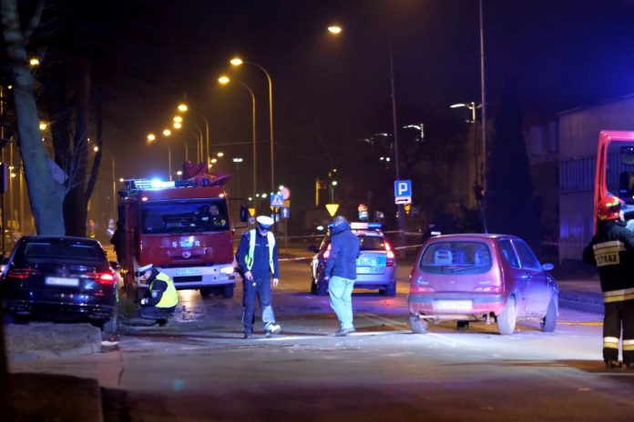 NCZAS.INFO | Miejsce wypadku samochodowej kolumny rządowej w Oświęcimiu z premier Beatą Szydło. W samochód kolumny rządowej, którym jechała, uderzył Fiat Seicento.