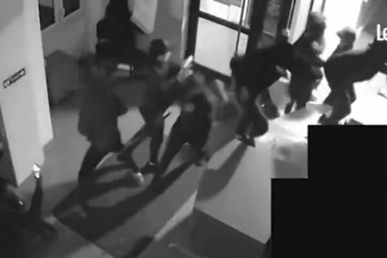 NCZAS.INFO | Demolka ratusza we Fresnes. Foto: print screen Le Parisien