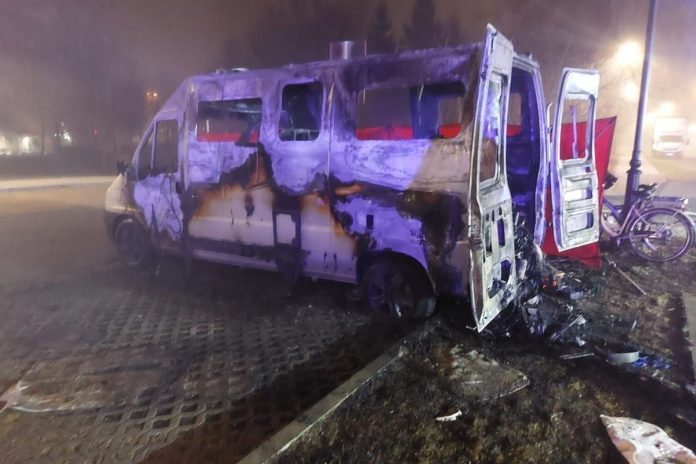 Pożar kampera w Ustce.