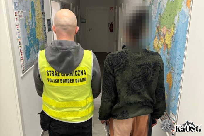 Zawodniczka małopolskiego klubu koszykarskiego z nakazem wyjazdu z Polski.