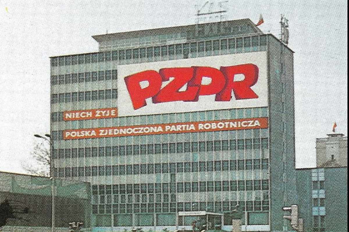 Ciemne chmury nad senatorem z KO. O Lenzu znowu głośno