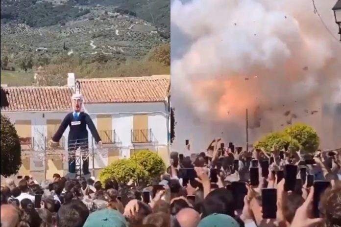 NCZAS.INFO | Spalenie kukły przypominającej Benjamina Netanjahu w hiszpańskiej miejscowości El Burgo w prowincji Malaga podczas tradycyjnej ceremonii „Spalenia Judasza”.