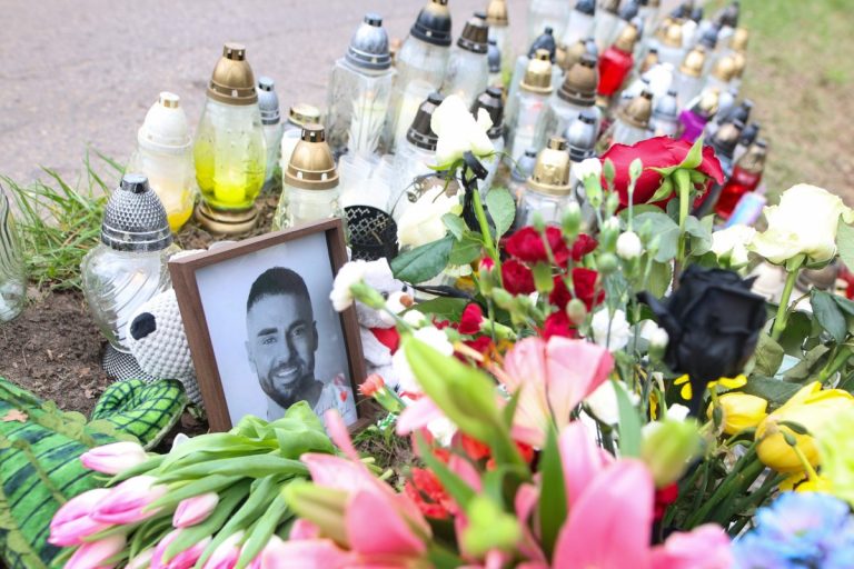 NCZAS.INFO | Miejsce wypadku, w którym śmierć poniósł poseł Łukasz Litewka. Foto: PAP