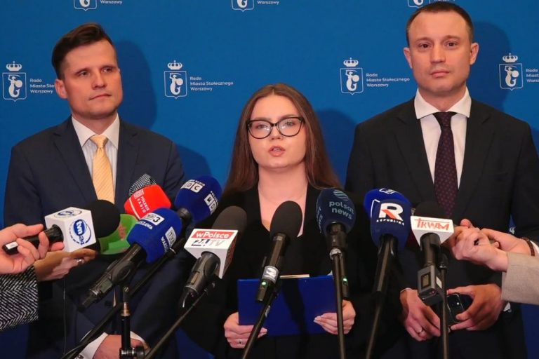 Transfer polityczny z PiS do Ruchu Narodowego.