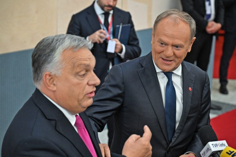 NCZAS INFO | Viktor Orban i Donald Tusk. / Foto: PAP