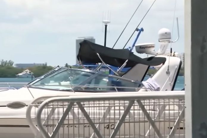 Eksplozja na łodzi turystycznej w pobliżu Miami Beach.