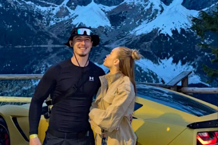 NCZAS.INFO | Ukraiński influencer Andrij Gawrylew wjechał sportowym autem pod schronisko nad Morskim Okiem. Foto: instagram