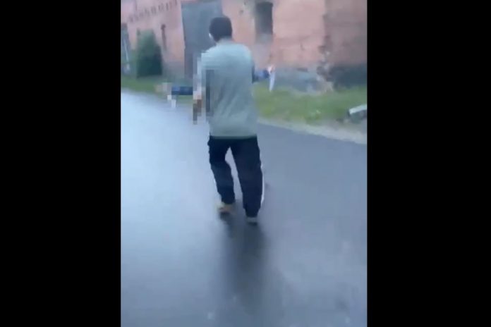 35-letni obywatel Kuby z dwoma nożami groził śmiercią.