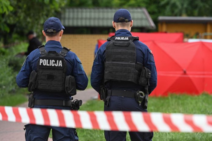 Służby na miejscu strzelaniny w Białej Podlaskiej.