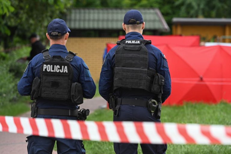 Służby na miejscu strzelaniny w Białej Podlaskiej.