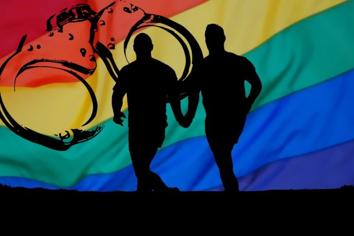 NCZAS.INFO | Kajdanki oraz LGBT.