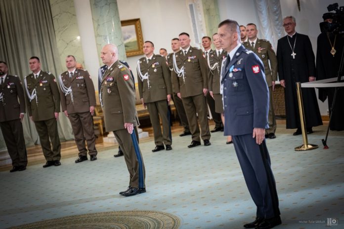 Gen. Klisz i gen. dyw. pil. Nowak.