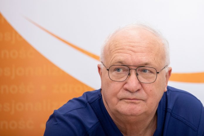 NCZAS.INFO | Prof. Krzysztof Simon. Foto: PAP