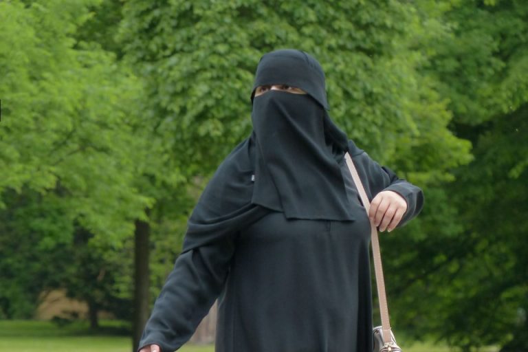 Burka.