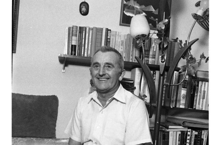 Frank Waluś.