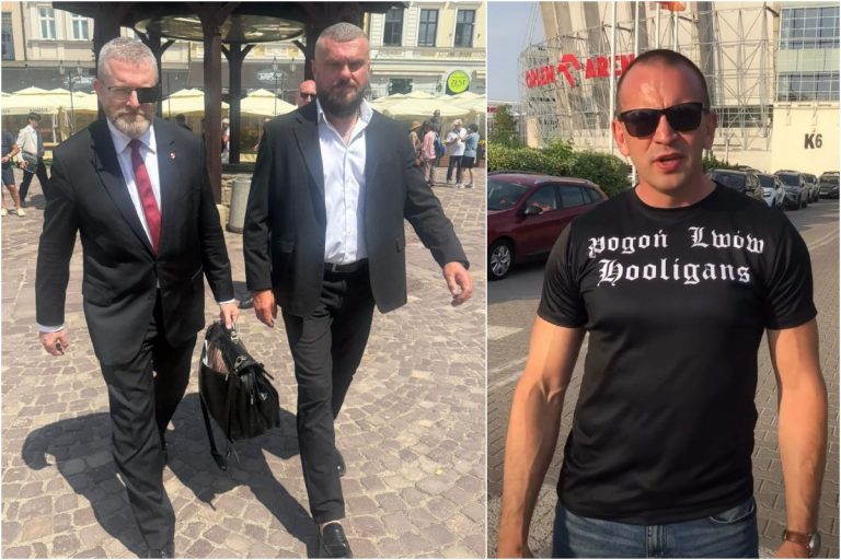 Marcin Miksza u boku Grzegorza Brauna oraz Marcin Fijas.