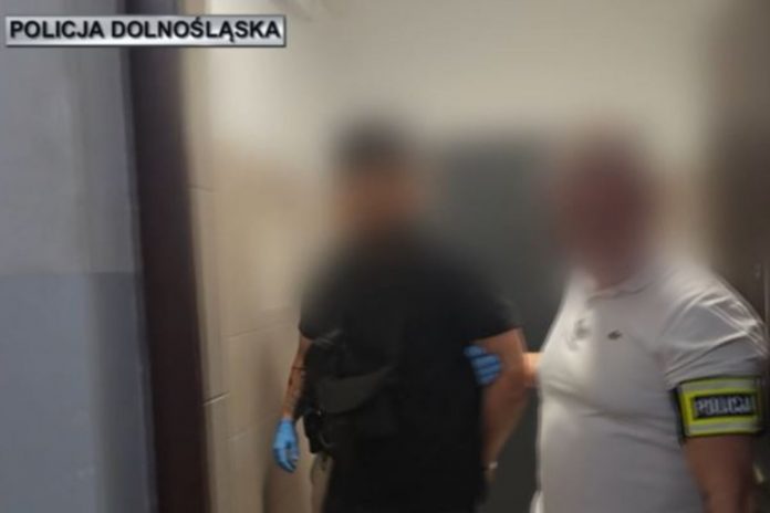 Policja zatrzymała 38-letniego obywatela Kazachstanu.