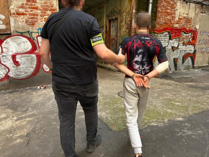 NCZAS.INFO | Zatrzymany 17-letni Ukrainiec, który handlował narkotykami przy ul. Wileńskiej na warszawskiej Pradze