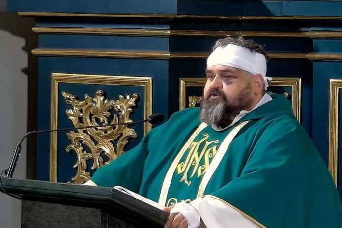 Zaatakowany przez Ukraińca ks. Adrian z Jarosławia.