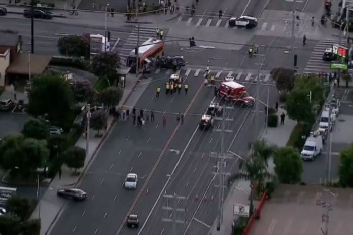 Helikopter stacji telewizyjnej rozbił się w Los Angeles