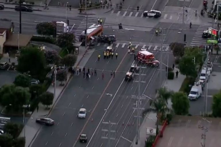 Helikopter stacji telewizyjnej rozbił się w Los Angeles