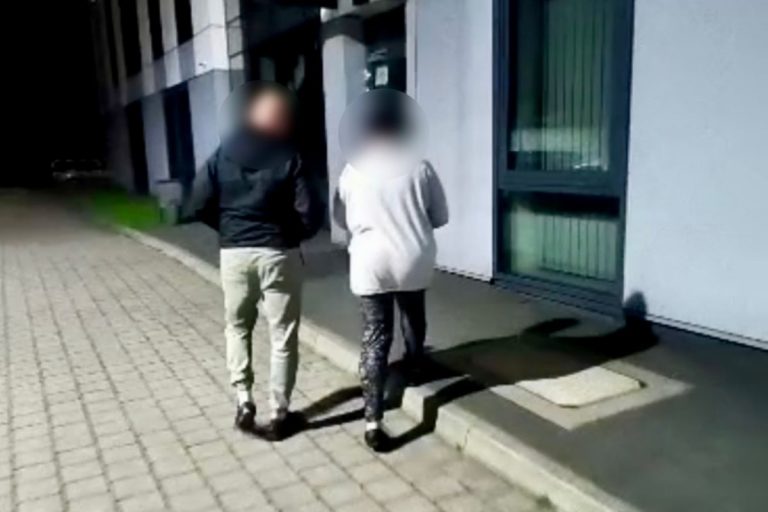 Masażystka szantażowała mężczyznę.