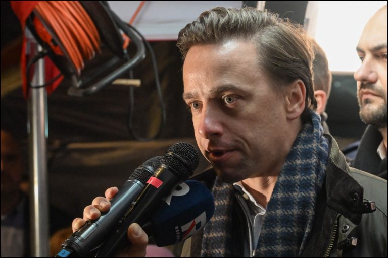 Krzysztof Bosak przemawia przed Trybunałem Konstytucyjnym.