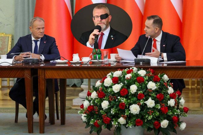 NCZAS.INFO | Donald Tusk oraz Grzegorz Braun i Karol Nawrocki.