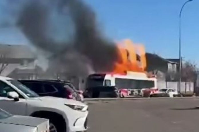 Trzy osoby zginęły w wypadku autobusu w Calgary w Kanadzie.